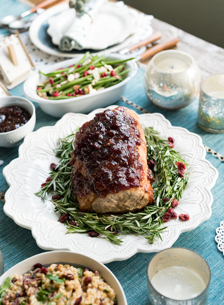 Cranberry Fig Roast Pork with Cranberry Orange Risotto www.pineappleandcoconut.com #AD #DiscoverWorldMarket Cranberry Fig Roasted Pork Loin with Cranberry Orange Risotto www.pineappleandcoconut.com #AD #DiscoverWorldMarket