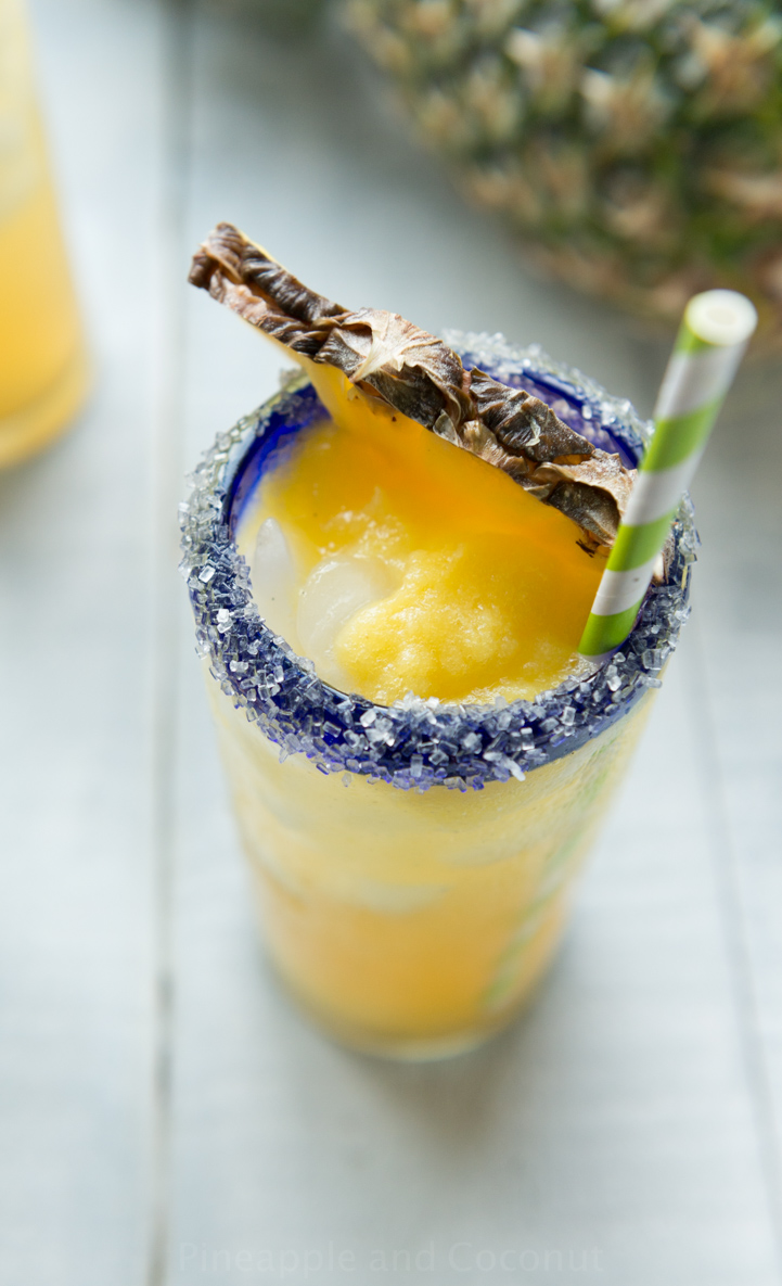 Vanilla Pineapple Margaritas #Vanillaweek www.pineappleandoconut.com