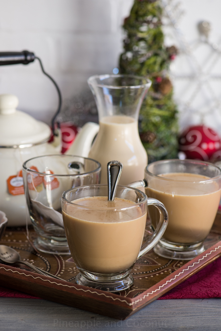 Aprés Ski Boozy Tea (with homemade vanilla maple coffee creamer) #holidayfoodparty www.pineappleandcoconut.com