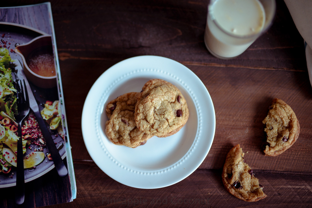 Chewy Chocolate Chip Cookies www.pineappleandcoconut.com