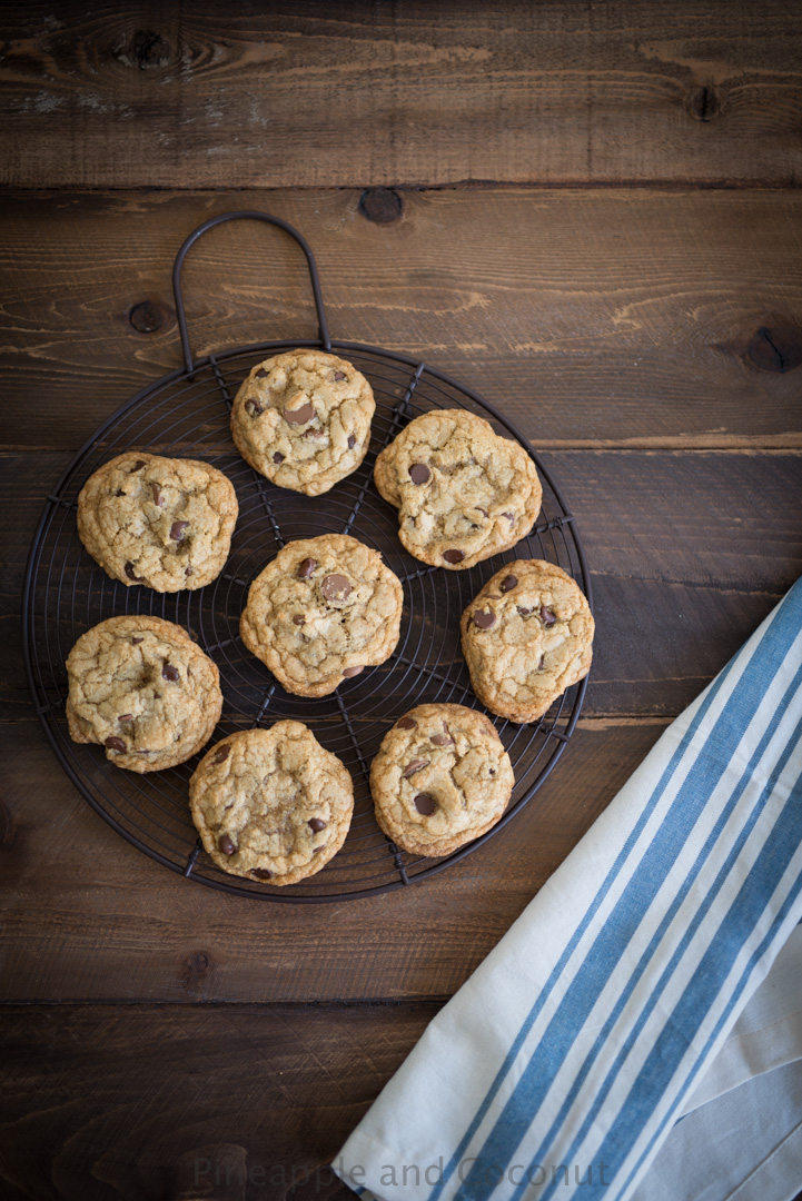 Chewy Chocolate Chip Cookies www.pineappleandcoconut.com