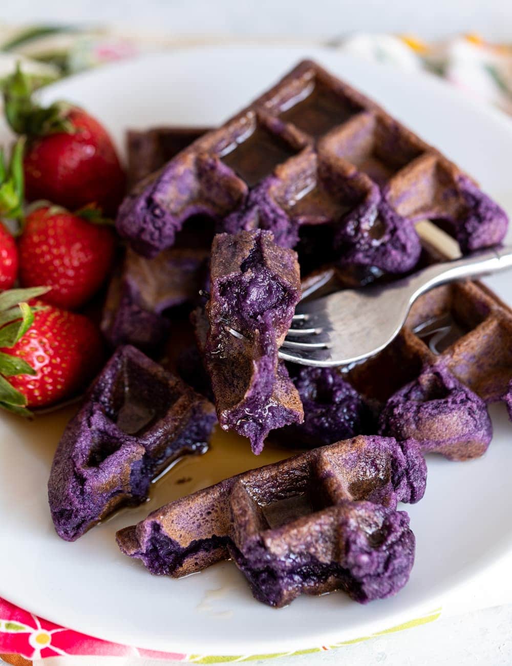 Ube Mochi Waffles (Purple Sweet Potato Mochi Waffles) www.pineappleandcoconut.com